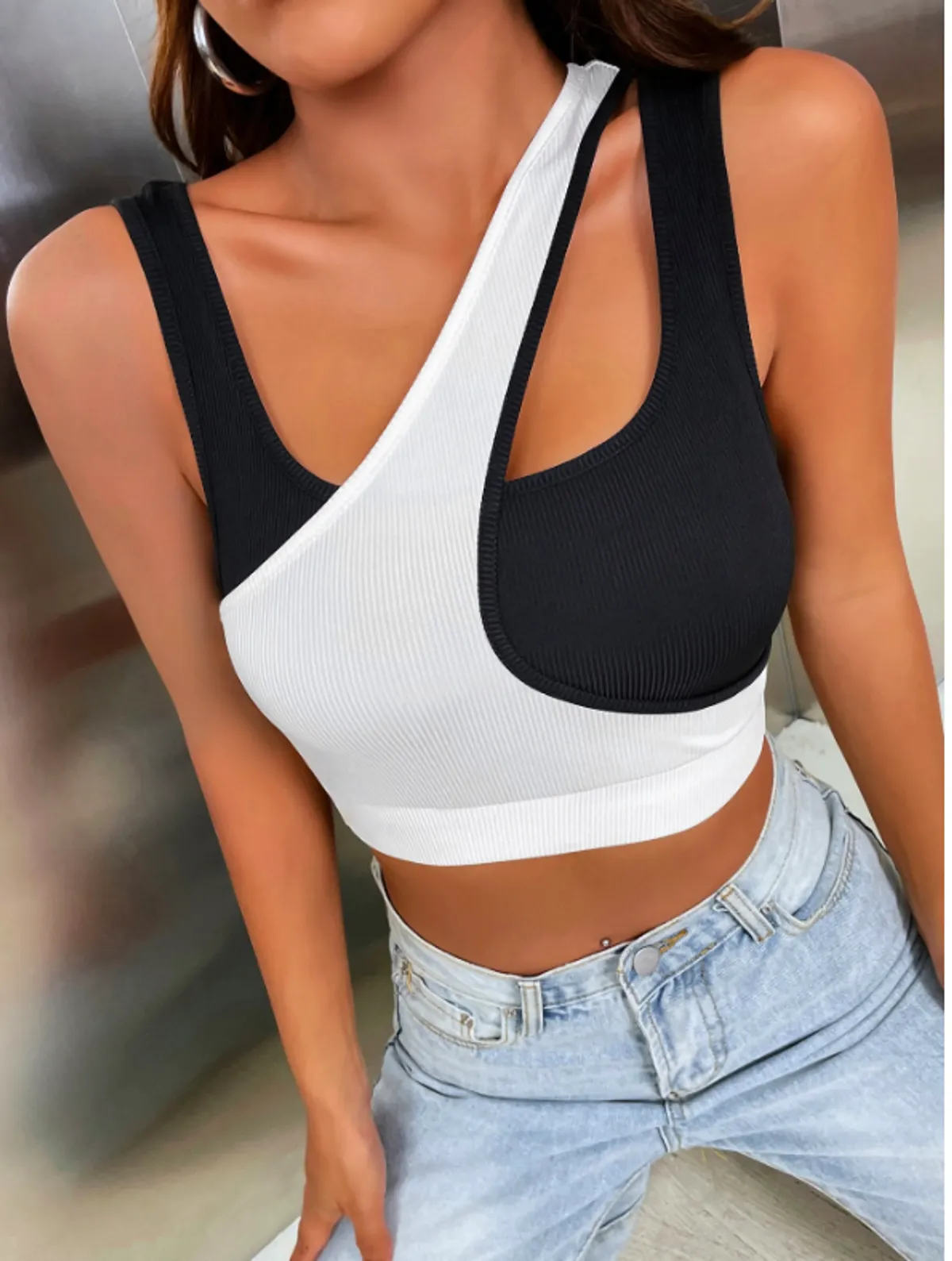 Black & White Toe Top